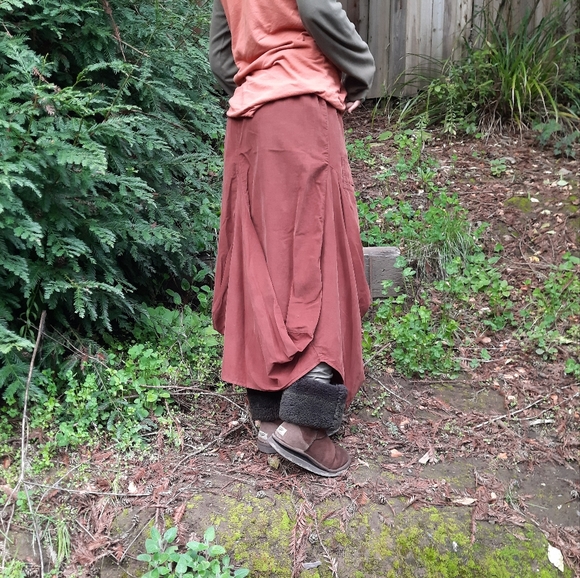 Skirt - Picture 2 of 6